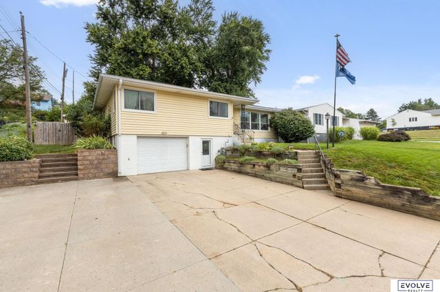 310 S 14Th Street, Plattsmouth, NE 68048