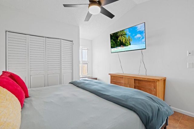 53 SE Ontario Way, Stuart, FL 34997