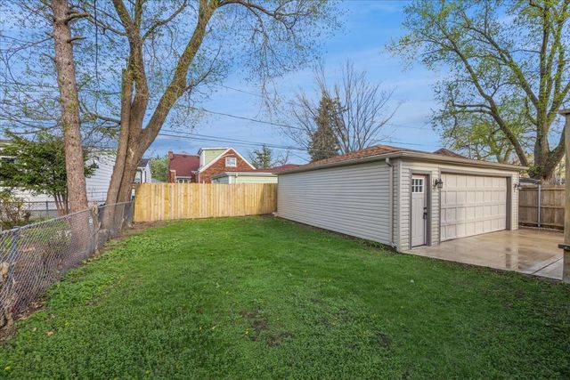 2537 Wood Street, River Grove, IL 60171