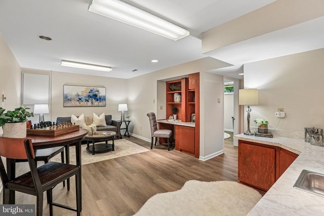 8609 AQUEDUCT RD, Potomac, MD 20854