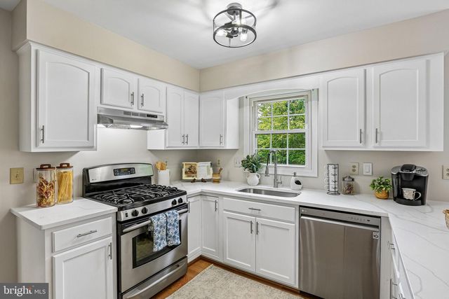 8609 AQUEDUCT RD, Potomac, MD 20854