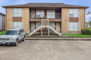 4029 Briar Hollow Drive, Dickinson, TX 77539