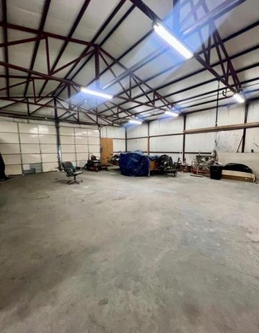 23 Lake Lane, Shawnee, OK 74804