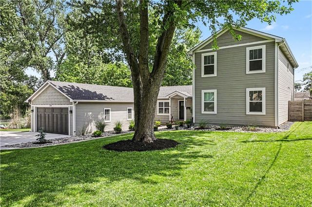 1208 SW South Avenue, Blue Springs, MO 64015