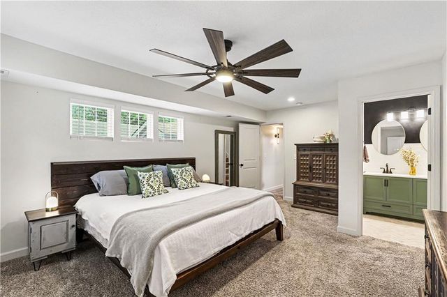 1208 SW South Avenue, Blue Springs, MO 64015