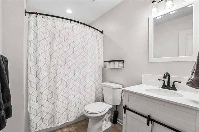 1208 SW South Avenue, Blue Springs, MO 64015