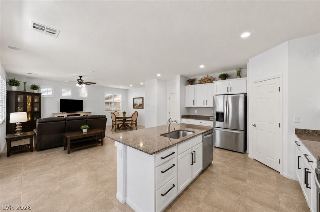 4424 Stardusk Falls Avenue, North Las Vegas, NV 89084 — photo 5