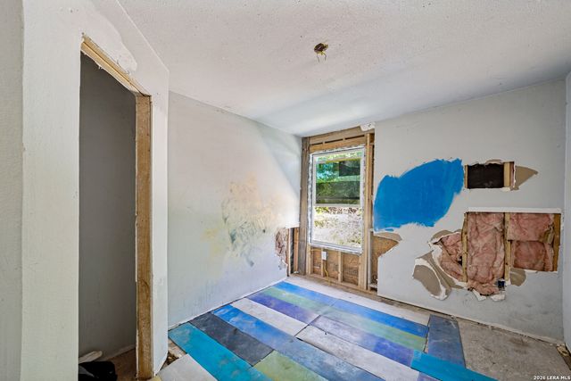 811 MCCAULEY BLVD, San Antonio, TX 78221