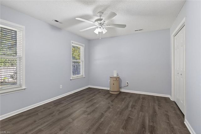 862 Park Place DR, Virginia Beach, VA 23451