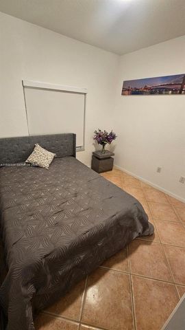 2200 NW 72nd Way 2200, Pembroke Pines, FL 33024