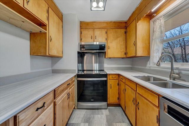 2129 Twelve Oclock Knob RD, Salem, VA 24153