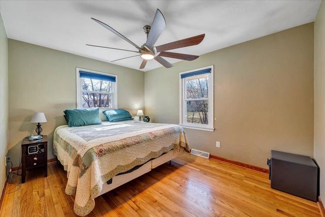 2129 Twelve Oclock Knob RD, Salem, VA 24153