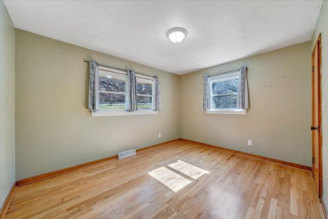 2129 Twelve Oclock Knob RD, Salem, VA 24153