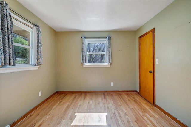 2129 Twelve Oclock Knob RD, Salem, VA 24153