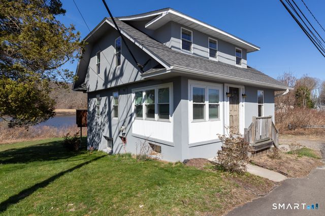 135 Middlesex Avenue, Chester, CT 06412