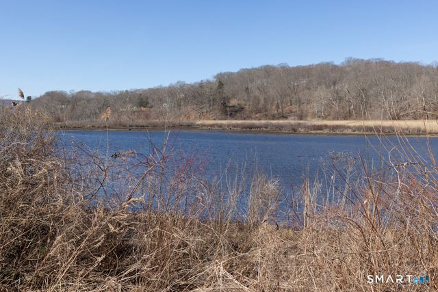 135 Middlesex Avenue, Chester, CT 06412