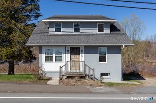 135 Middlesex Avenue, Chester, CT 06412