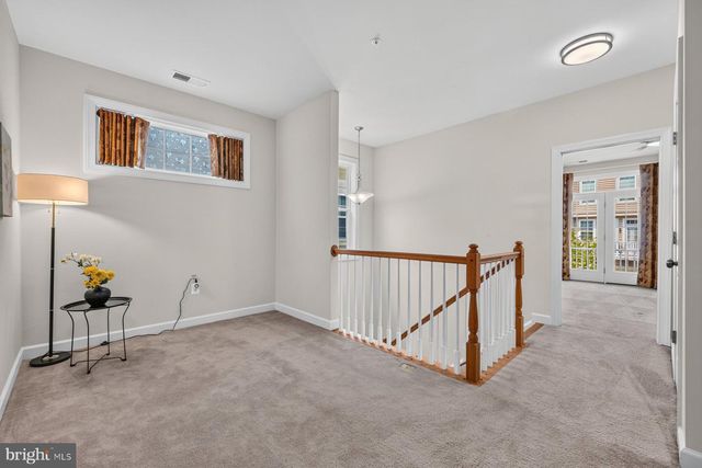 207 WINTER WALK DR, Gaithersburg, MD 20878