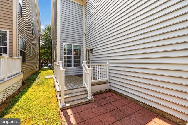 207 WINTER WALK DR, Gaithersburg, MD 20878