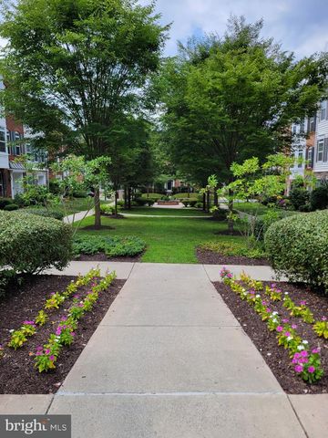 207 WINTER WALK DR, Gaithersburg, MD 20878