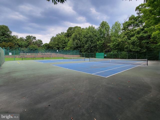 207 WINTER WALK DR, Gaithersburg, MD 20878