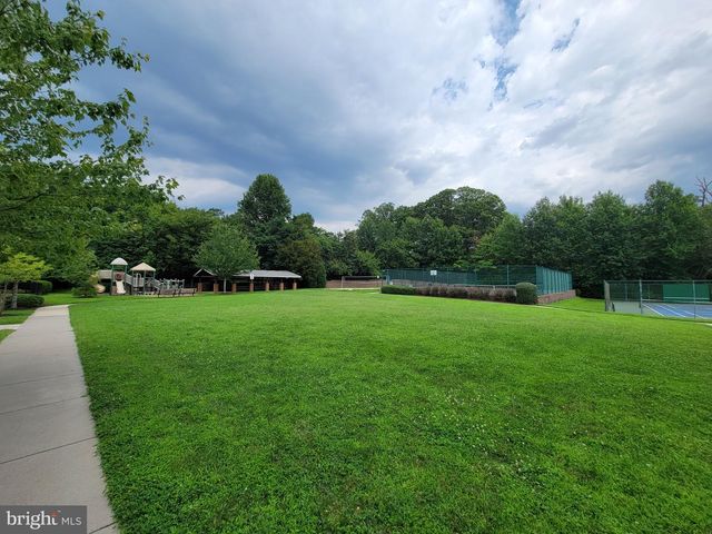 207 WINTER WALK DR, Gaithersburg, MD 20878
