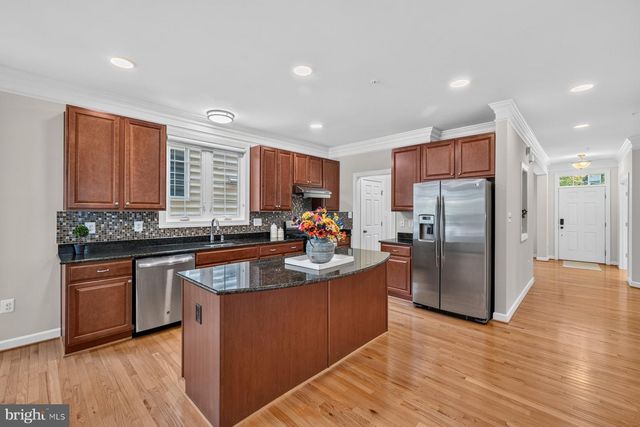 207 WINTER WALK DR, Gaithersburg, MD 20878