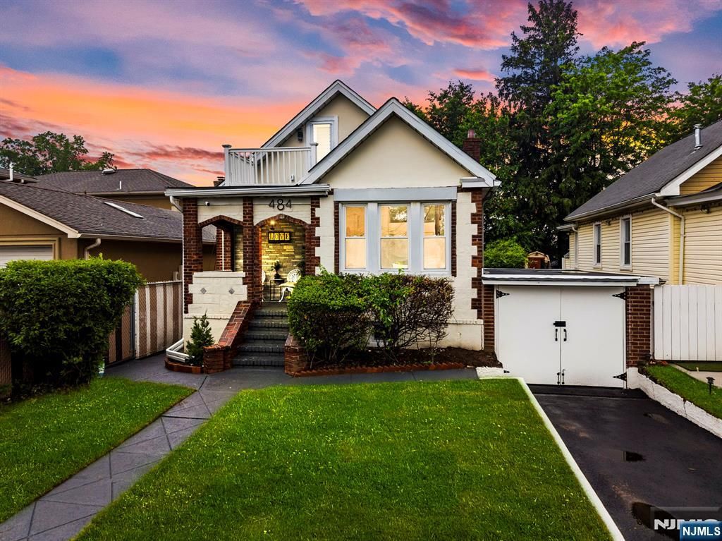 484 Sylvan Street, Saddle Brook, NJ 07663