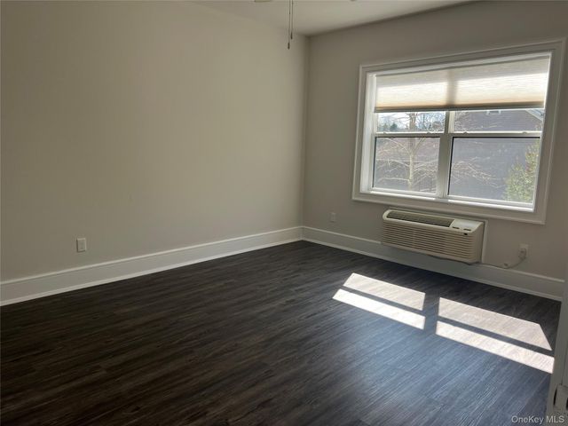 11 Farries Avenue 209, Florida, NY 10921