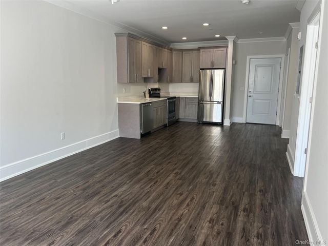 11 Farries Avenue 209, Florida, NY 10921