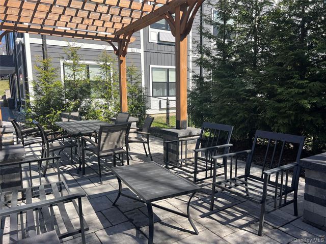 11 Farries Avenue 209, Florida, NY 10921