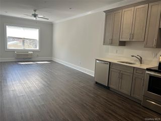11 Farries Avenue 209, Florida, NY 10921