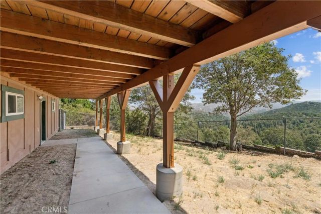 285 Lilac Way, Cedar Glen, CA 92321