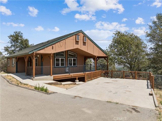 285 Lilac Way, Cedar Glen, CA 92321