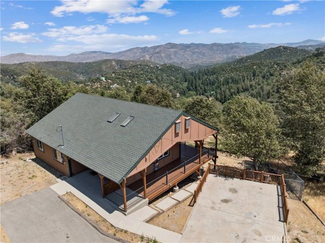 285 Lilac Way, Cedar Glen, CA 92321