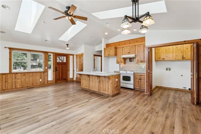 285 Lilac Way, Cedar Glen, CA 92321