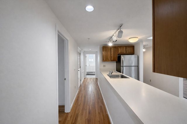 78 Dalby St 3, Newton, MA 02458