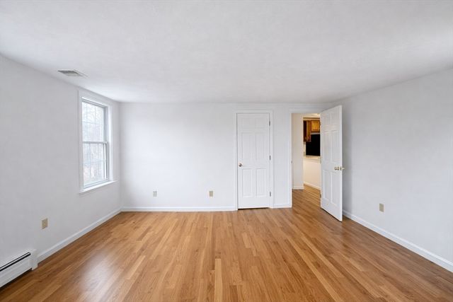 78 Dalby St 3, Newton, MA 02458