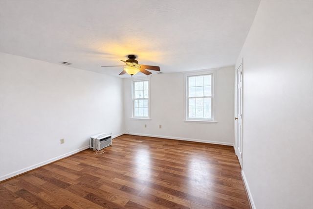 78 Dalby St 3, Newton, MA 02458