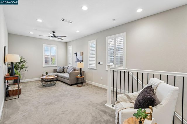 2565 Modena Dr, Pittsburg, CA 94565