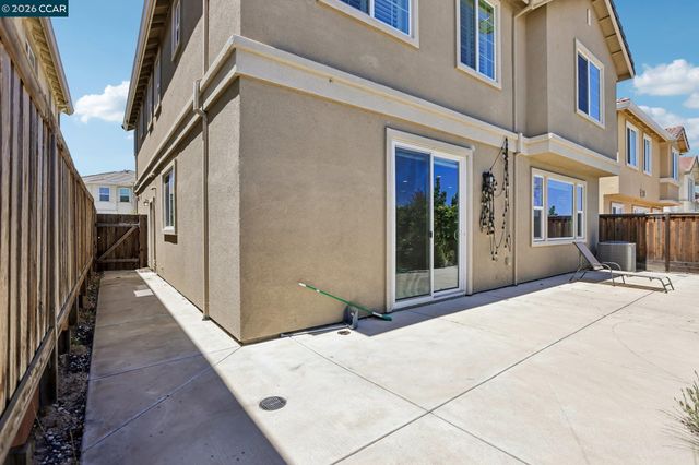 2565 Modena Dr, Pittsburg, CA 94565