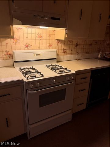 4179 Columbia Road, North Olmsted, OH 44070