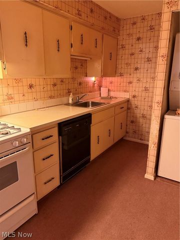 4179 Columbia Road, North Olmsted, OH 44070