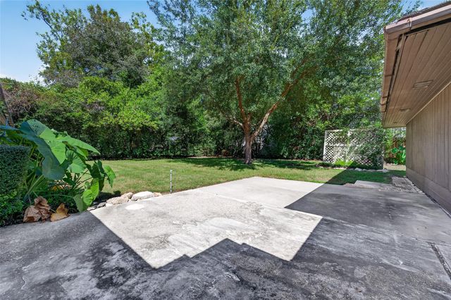 25702 Timber Lakes Drive, Spring, TX 77380