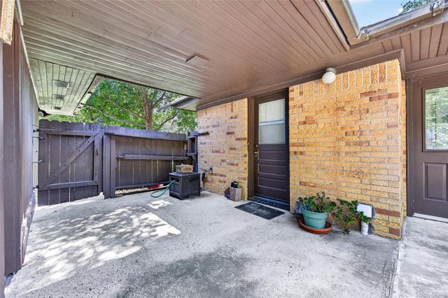 25702 Timber Lakes Drive, Spring, TX 77380