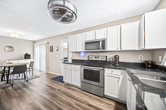 1392 Hepatica Street, Blacklick, OH 43004