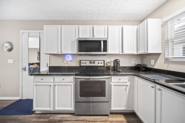 1392 Hepatica Street, Blacklick, OH 43004