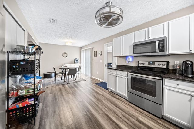 1392 Hepatica Street, Blacklick, OH 43004