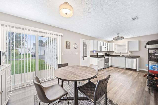 1392 Hepatica Street, Blacklick, OH 43004