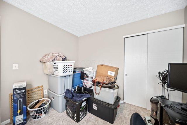 1392 Hepatica Street, Blacklick, OH 43004